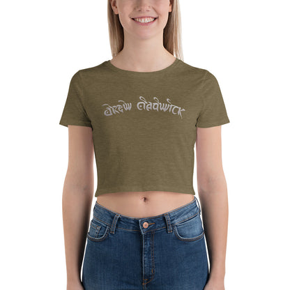 LOTUS PETALS Women’s Crop Tee